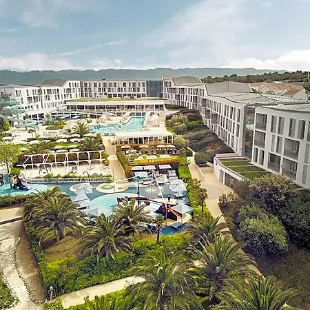 Falkensteiner Family Diadora Hotell